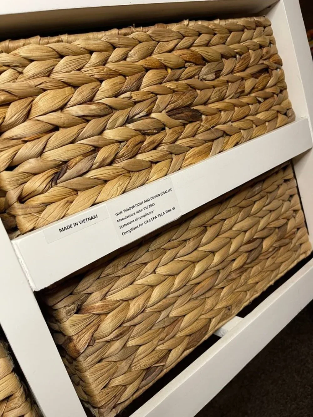 Storage Bench with 4 Wicker Baskets – White & Natural